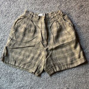 Liz Claiborne Plaid Mom Shorts